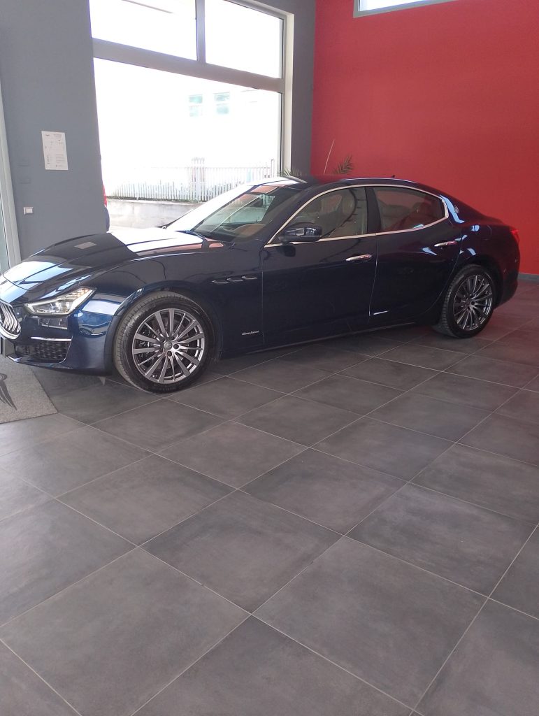 MASERATI GHIBLI 3.0 V6 350cv GranLusso