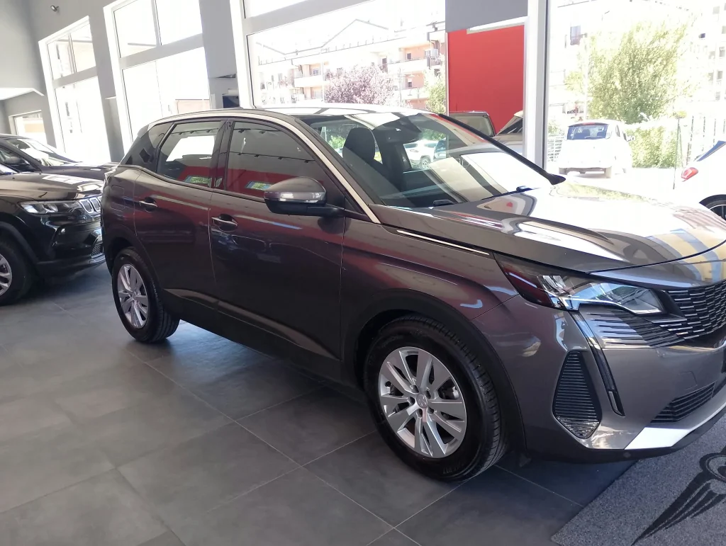 PEUGEOT 3008  5P SUV BLUEHDI 130 SeS ACTIVE BUSINESS