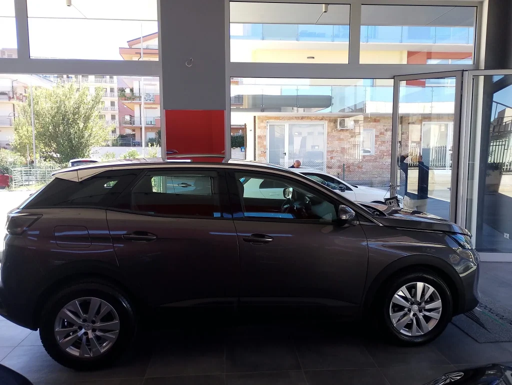 PEUGEOT 3008  5P SUV BLUEHDI 130 SeS ACTIVE BUSINESS