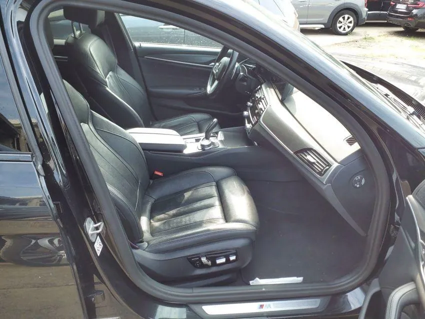 BMW 530e M SPORT  EST HBPP AUT  Touring