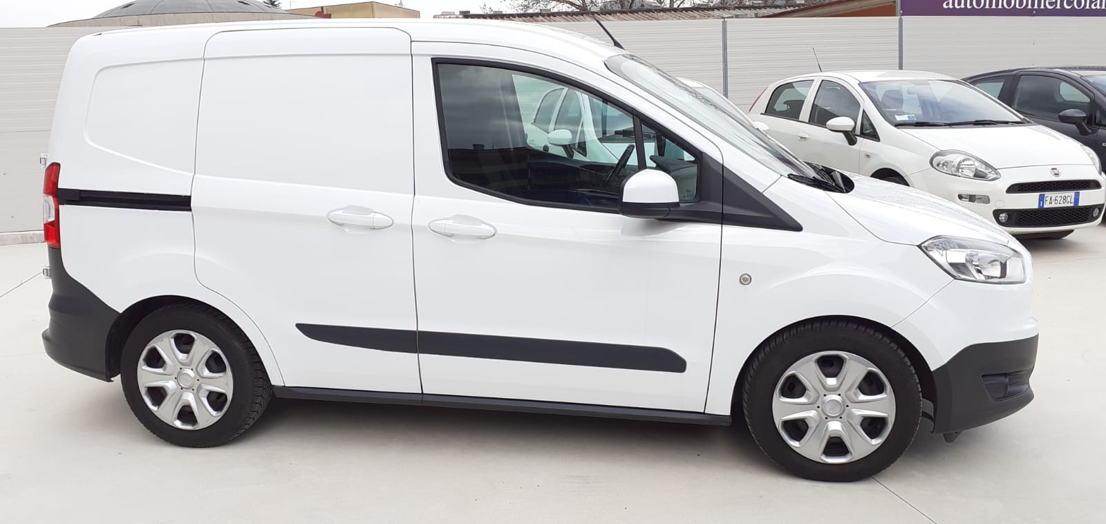 FORD Transit Courier 1 5 TDCi 75CV Van Trend AUTOMOBILI ERCOLANO