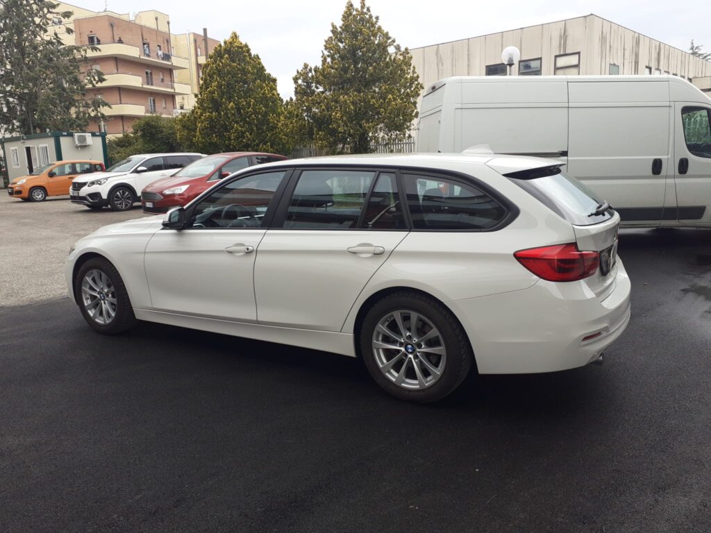 BMW SERIES 3 316d Touring   116 cv