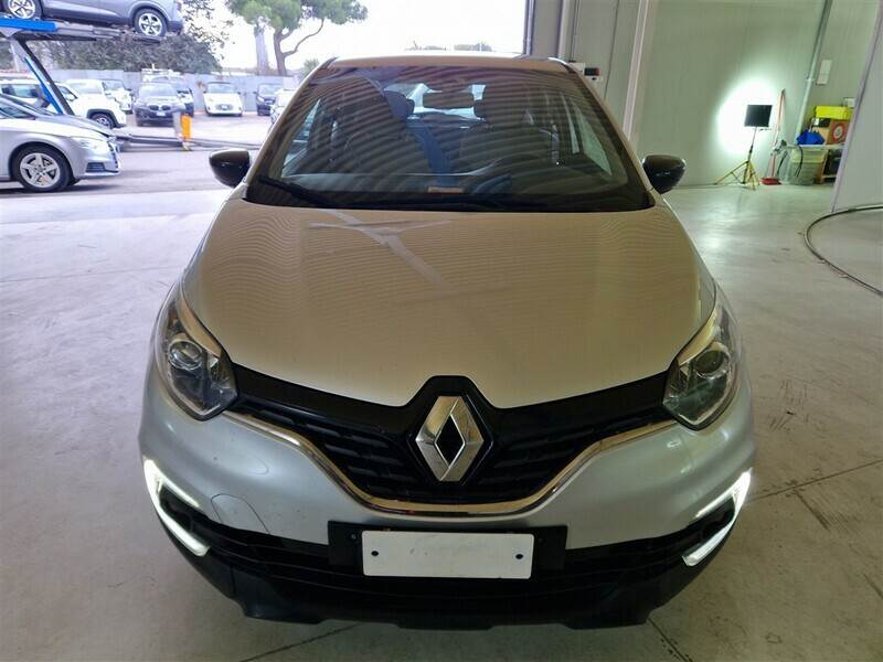 Renault Captur 1.5 dci Business 90cv >