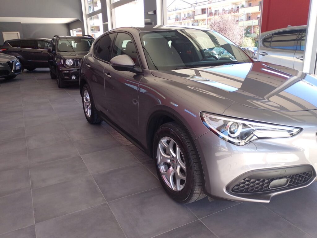 Alfa Romeo Stelvio Stelvio 2.2 t diesel business Q4 190cv automatica