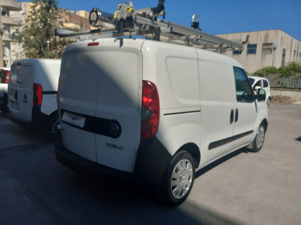 FIAT DOBLO' CARGO 2010 1.6 MULTIJET 16V 105CV SX ATTREZZATO