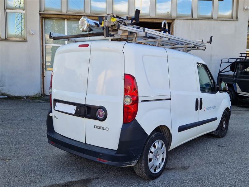 N 8 FIAT DOBLO' CARGO 2010 1.6 MULTIJET 16V 105CV SX CON ATTREZZATURA