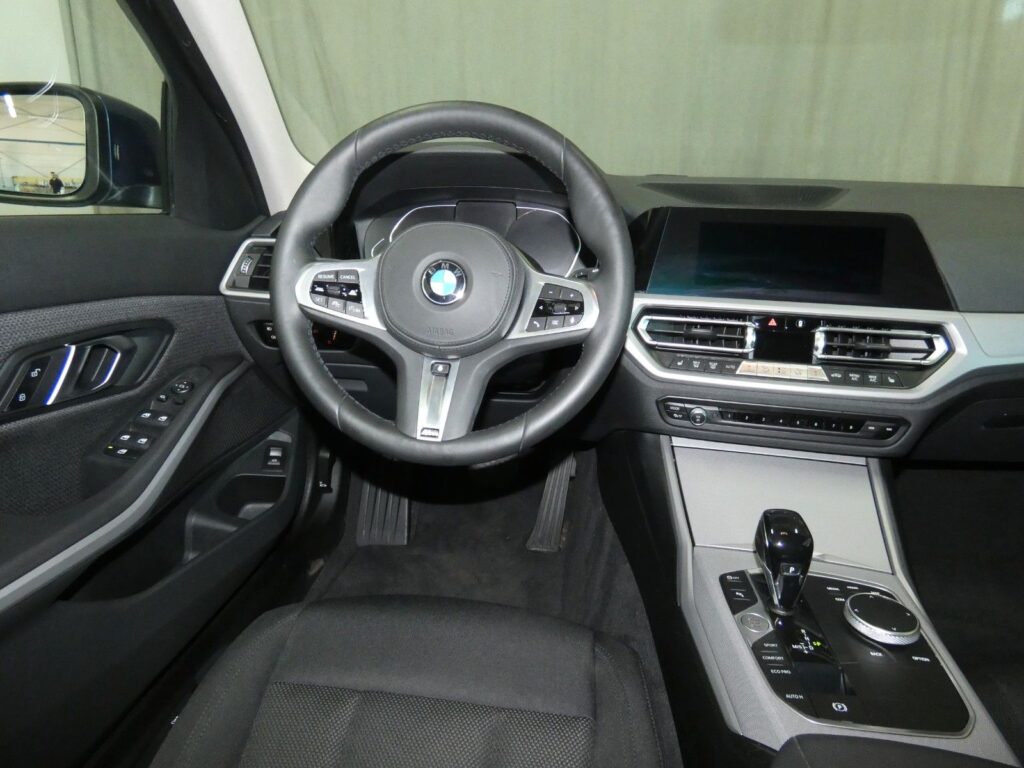 BMW SERIE  3  318d Business Advantage Auto Touring