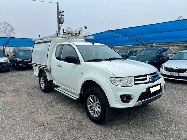 Mitsubishi L200 2.5 178CV CC Int. Tender Ch. Fleet