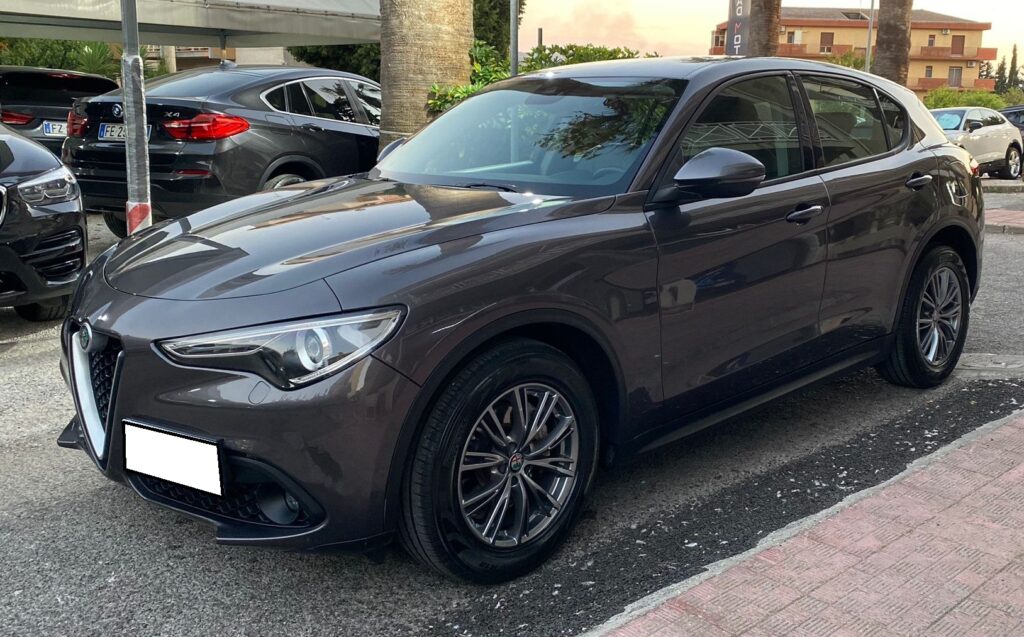 ALFA ROMEO Stelvio 2.2 Turbodiesel 180 CV AT8 RWD integrale Super