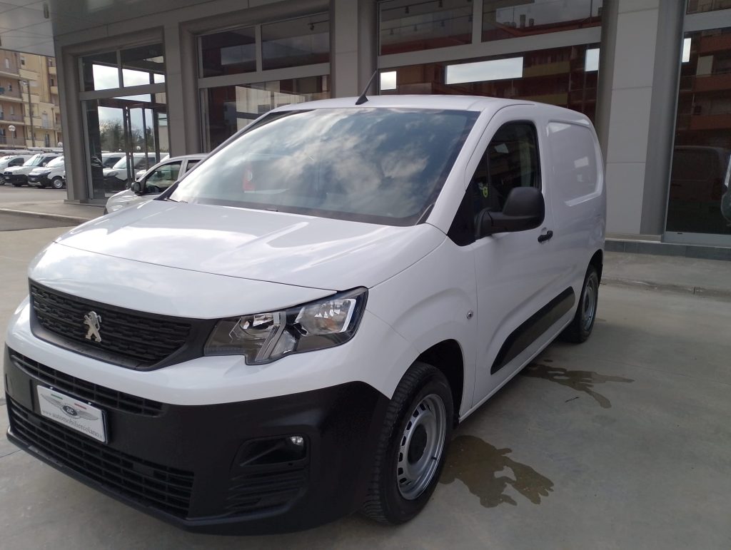 PEUGEOT PARTNER 4P /3 POSTI VETT. FURGONATA L1 BLUEHDI 100CV PREMIUM