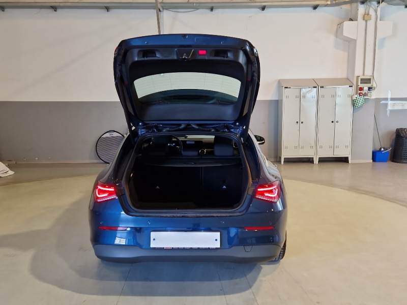 MERCEDES-BENZ CLA SHOOTING BRAKE 5P STATION WAGON CLA 180 D AUTOMATICA BUSINESS EXTRA