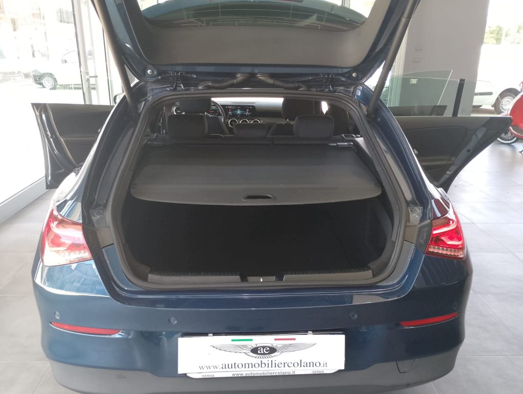 MERCEDES-BENZ CLA SHOOTING BRAKE 5P STATION WAGON CLA 180 D AUTOMATICA BUSINESS EXTRA