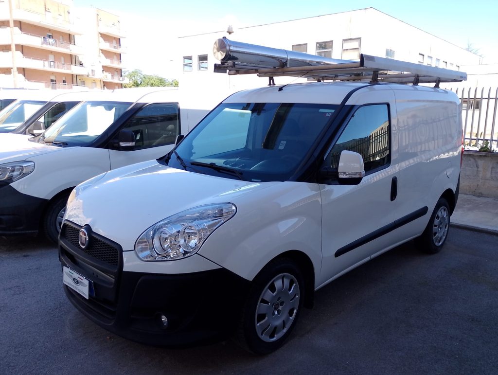 FIAT DOBLO' CARGO 2010 1.6 MULTIJET 16V 105CV SX ATTREZZATO