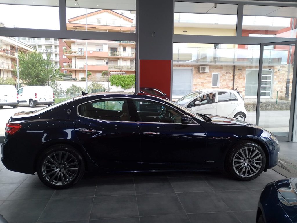 MASERATI GHIBLI 3.0 V6  BT 350cv GranLusso My19