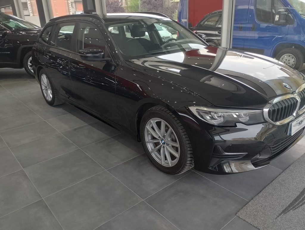 BMW SERIE 3 5P STATION WAGON 316D 48V BUSINESS ADVANTAGE TOURING AUTOMATICA
