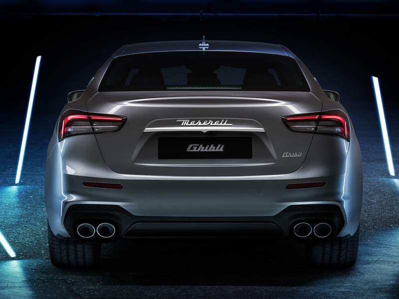 MASERATI GHIBLI 2.0 330cv 48v MHEV L4 GranLusso Pelle Rosso Cartier