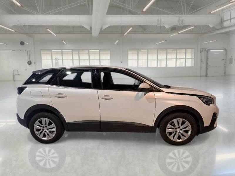 PEUGEOT 3008  5P  SUV BLUEHDI 130 EAT8 SeS BUSINESS AUTOMATICA