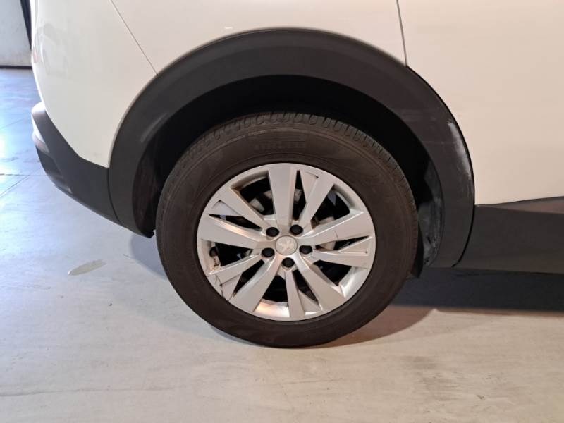 PEUGEOT 3008  5P  SUV BLUEHDI 130 EAT8 SeS BUSINESS AUTOMATICA