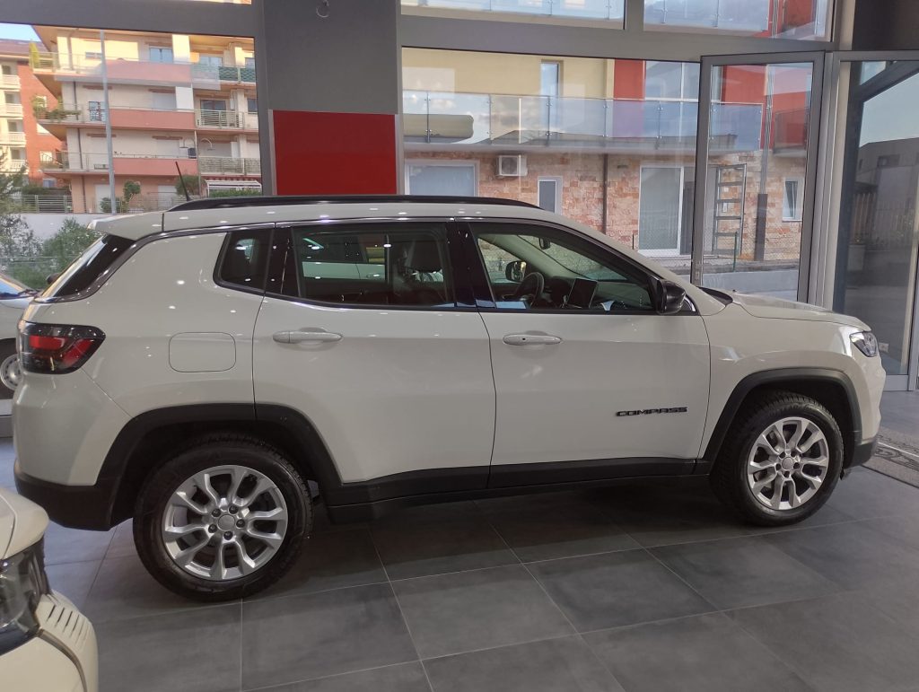 JEEP COMPASS 2021 /5P SUV 1.3 TURBO T4 110KW BUSINESS DDCT
