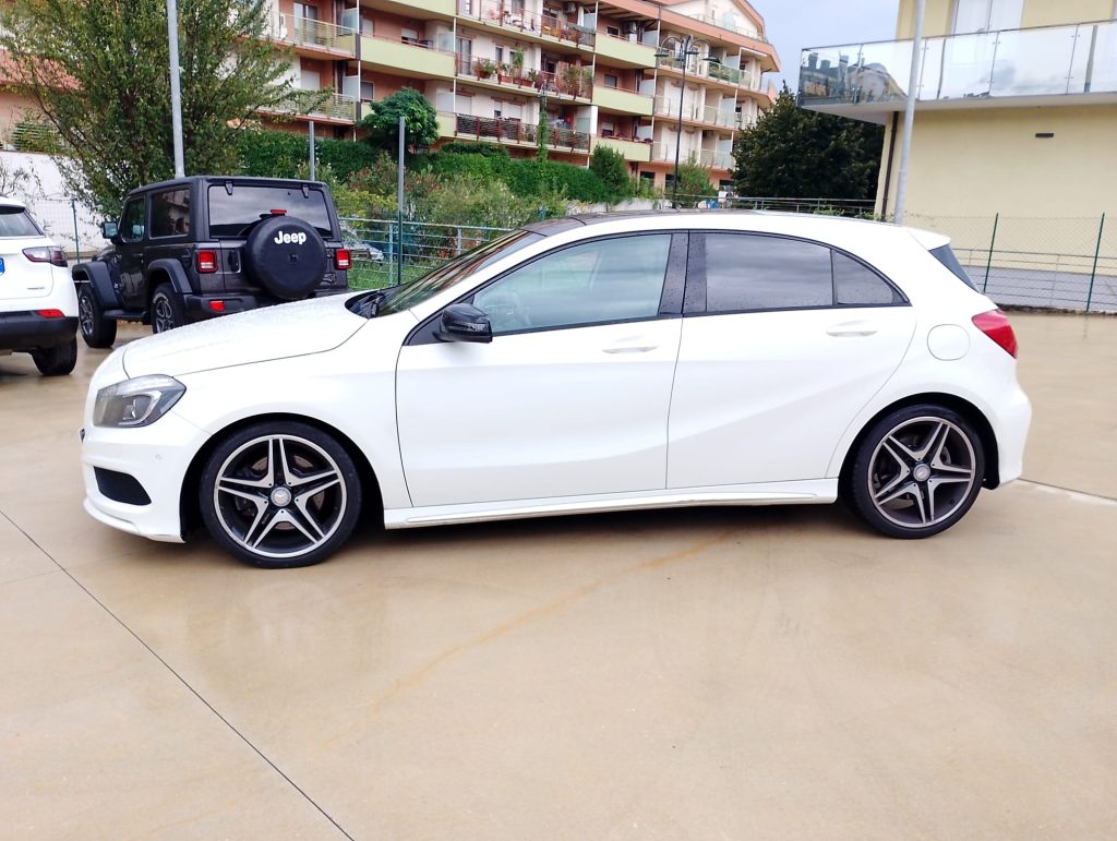 Mercedes-Benz A 220 d AMG Line Premium 170 Cv