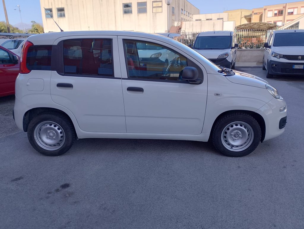 COD 637 FIAT PANDA  5P BERLINA 1.3 MJT 80 CV EURO6 VAN SeS 2 POSTI