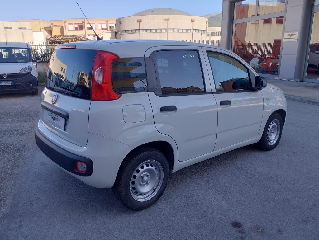 COD 637 FIAT PANDA  5P BERLINA 1.3 MJT 80 CV EURO6 VAN SeS 2 POSTI