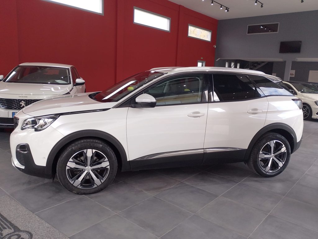 PEUGEOT 3008 BlueHDI 130 EAT8 S&S Allure
