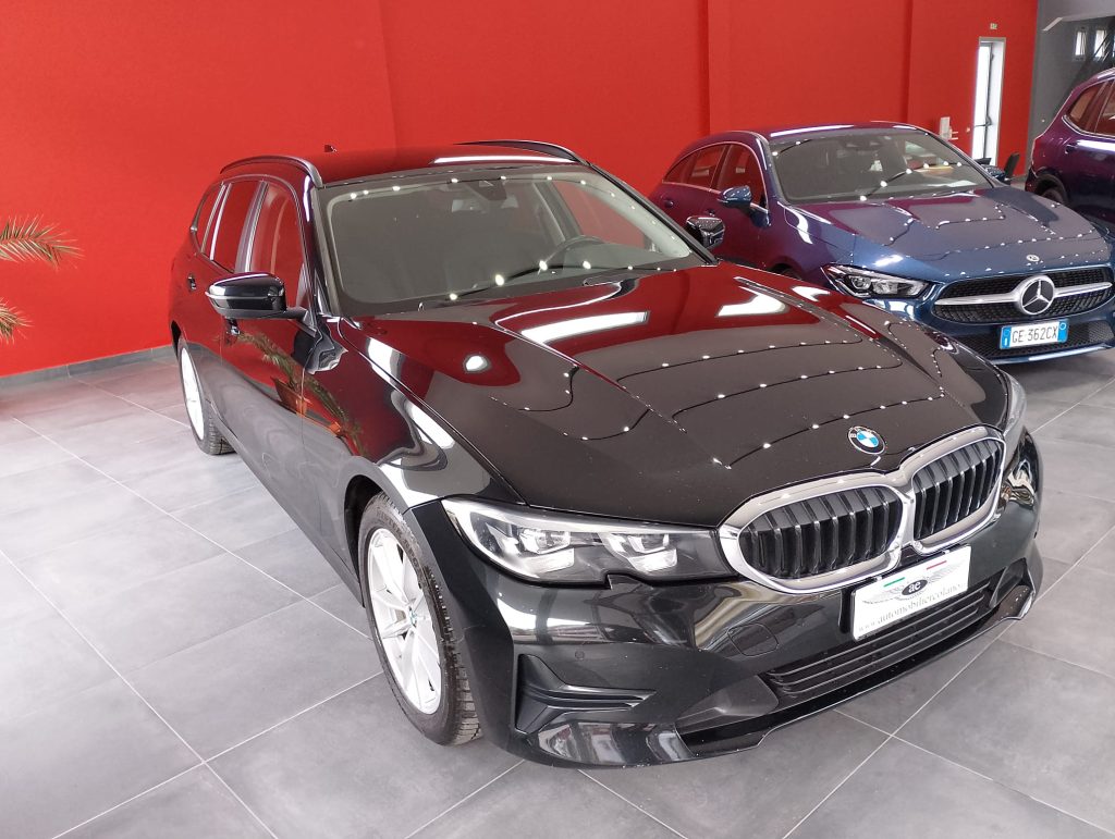 BMW SERIE 3 5P STATION WAGON 318D 48V BUSINESS ADVANTAGE TOURING AUTOMATICA 150 Cv