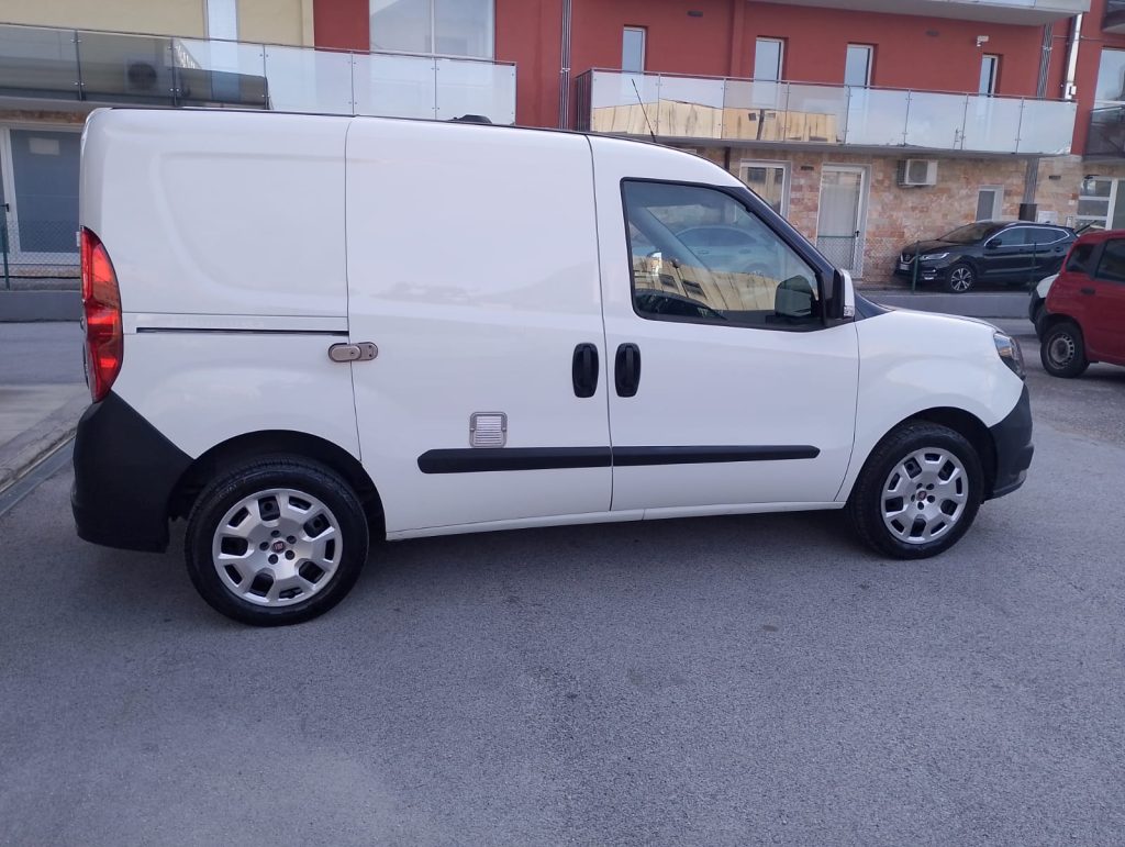 Cod 707 FIAT DOBLO CARGO CH1 LOUNGE 1.4 Nat. Power 120cv E6D(Metano)