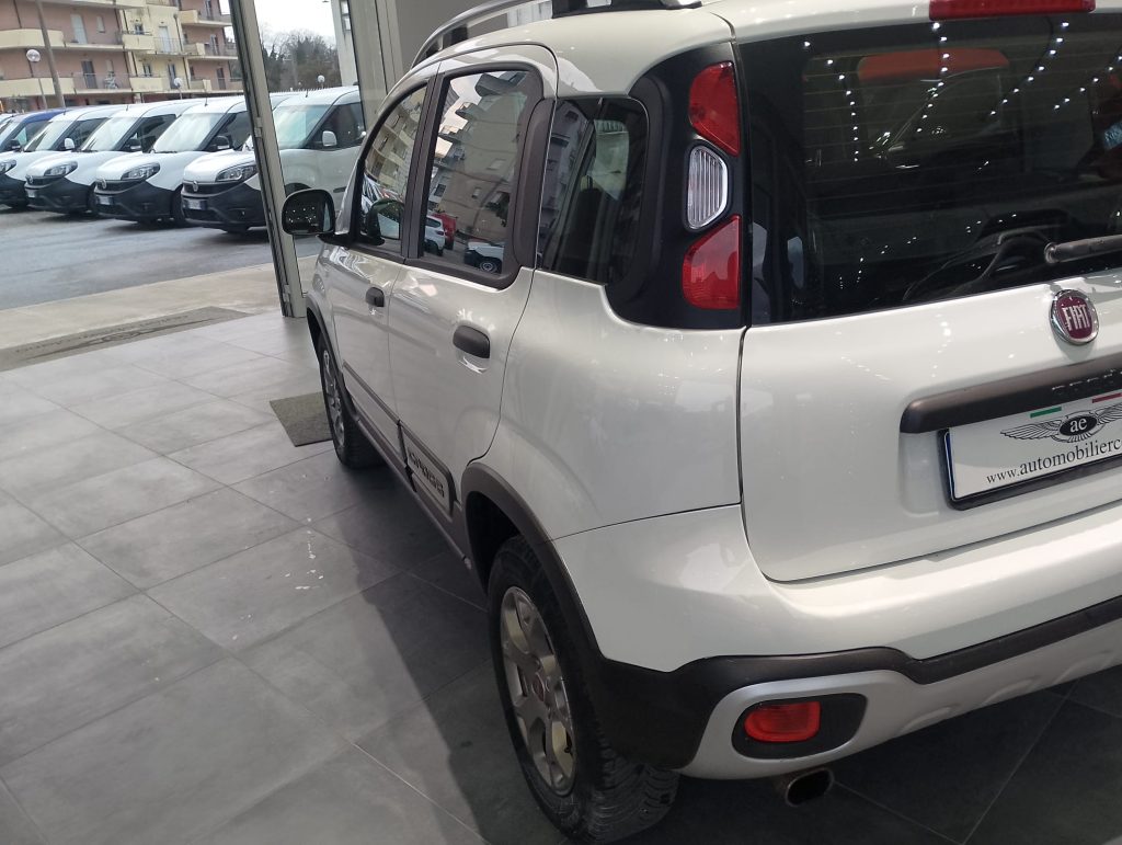 FIAT PANDA 5P  BERLINA 0.9 TWINAIR TURBO 85CV E6D-T. CROSS 4X4