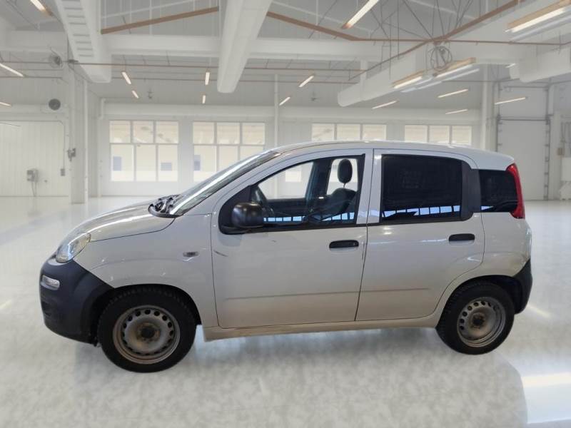 COD.901 FIAT PANDA VAN 2016 1.3 MJT 80 CV EURO6 VAN SeS 2 POSTI POP