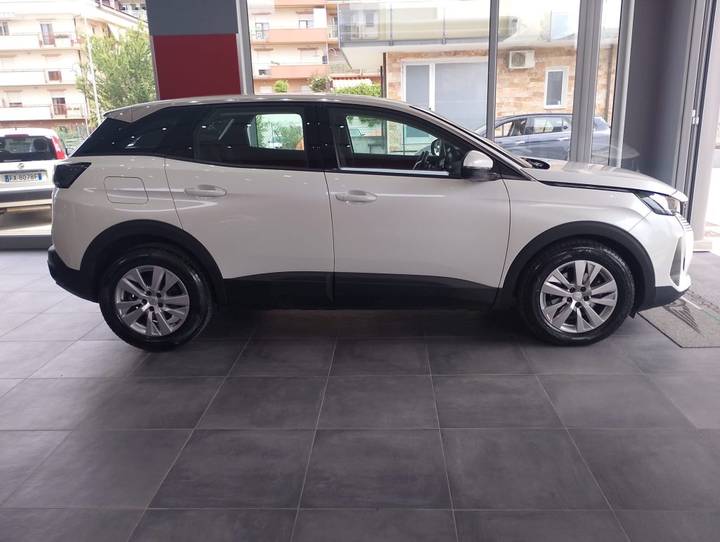 PEUGEOT 3008  5P SUV BLUEHDI 130 EAT8 SeS ACTIVE BUSINESS