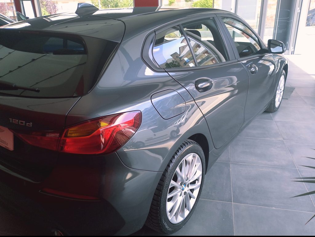BMW SERIE 1 5P  BERLINA 120D XDRIVE BUSINESS ADVANTAGE AUTOMATICA