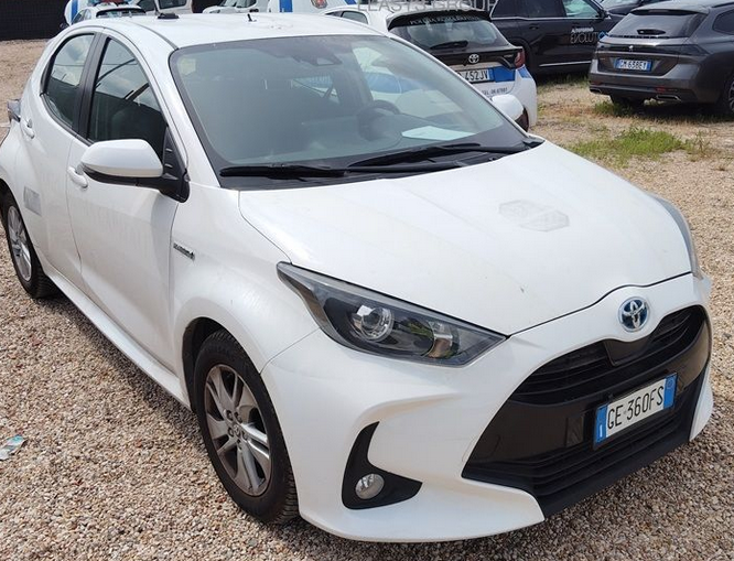 YARIS Hybrid 1.5 5 PORTE LOUNGE 116 CV  Automatica