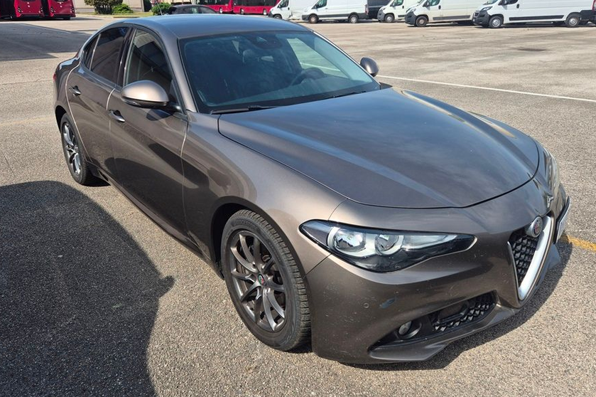 ALFA ROMEO  Giulia 2.2 Turbodiesel 180 CV Super