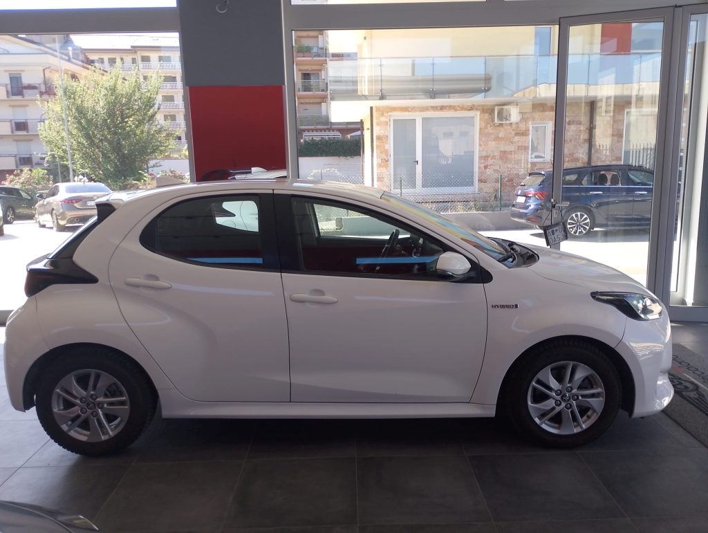 TOYOTA YARIS Hybrid 1.5 5 PORTE LOUNGE 116 CV  Automatica